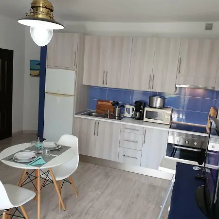 Casa Azul Only 200 Meters To The Beach, Free Wifi, Balcony アパート アロナ