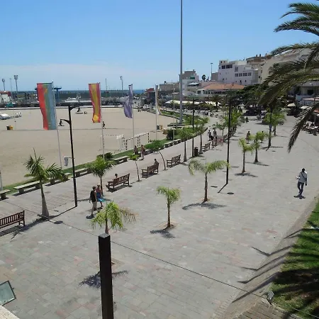 アパート Casa Azul Only 200 Meters To The Beach, Free Wifi, Balcony アロナ